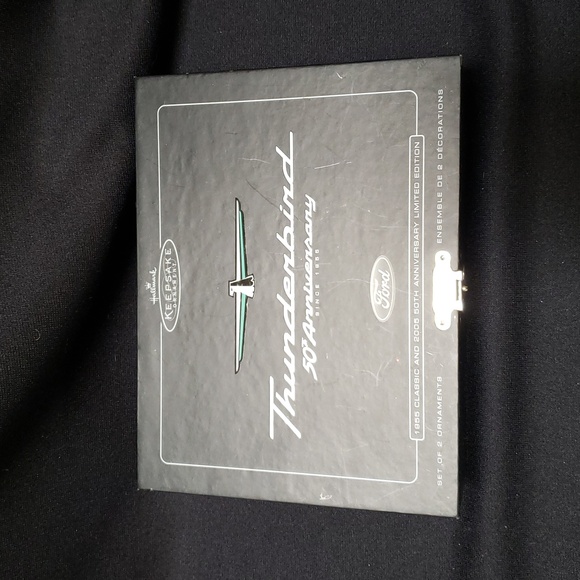 Hallmark Collectable - Picture 2 of 3